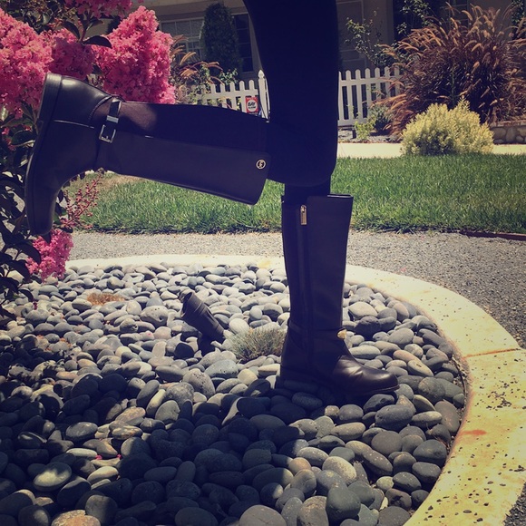 Dark brown Michael Kors boots! - Picture 1 of 7